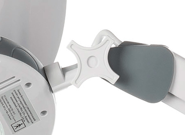 Фото - Лампа-лупа "АтисМед ЛЛ-3" бестеневая (3 диоптрии, светодиодная) на передвижной стойке