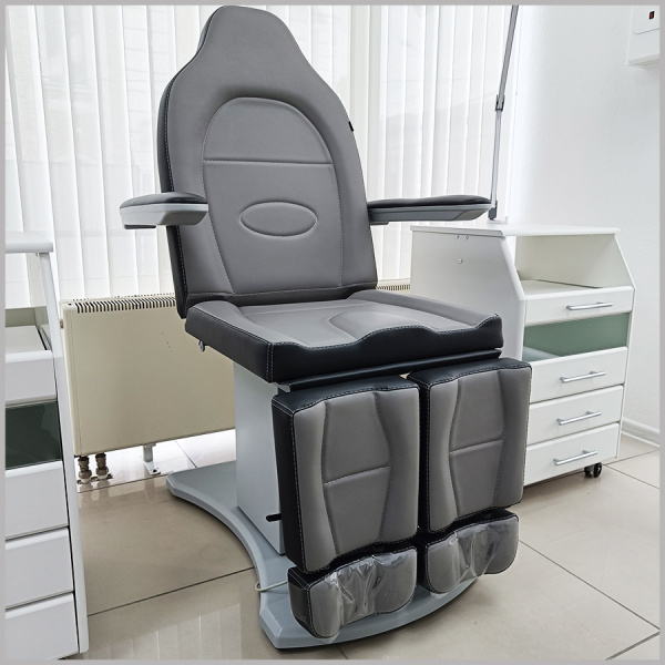 Фото - Педикюрное кресло АЛЬБА 2.0 (2 мотора)